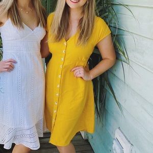 Old Navy Linen Front Button Short Sleeve Dress in Mustard Yellow, Size S Petite